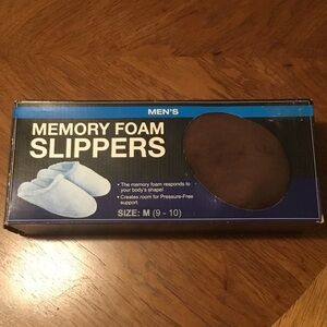 NWT Men's Memory Foam Slippers -Brown Size 9/10